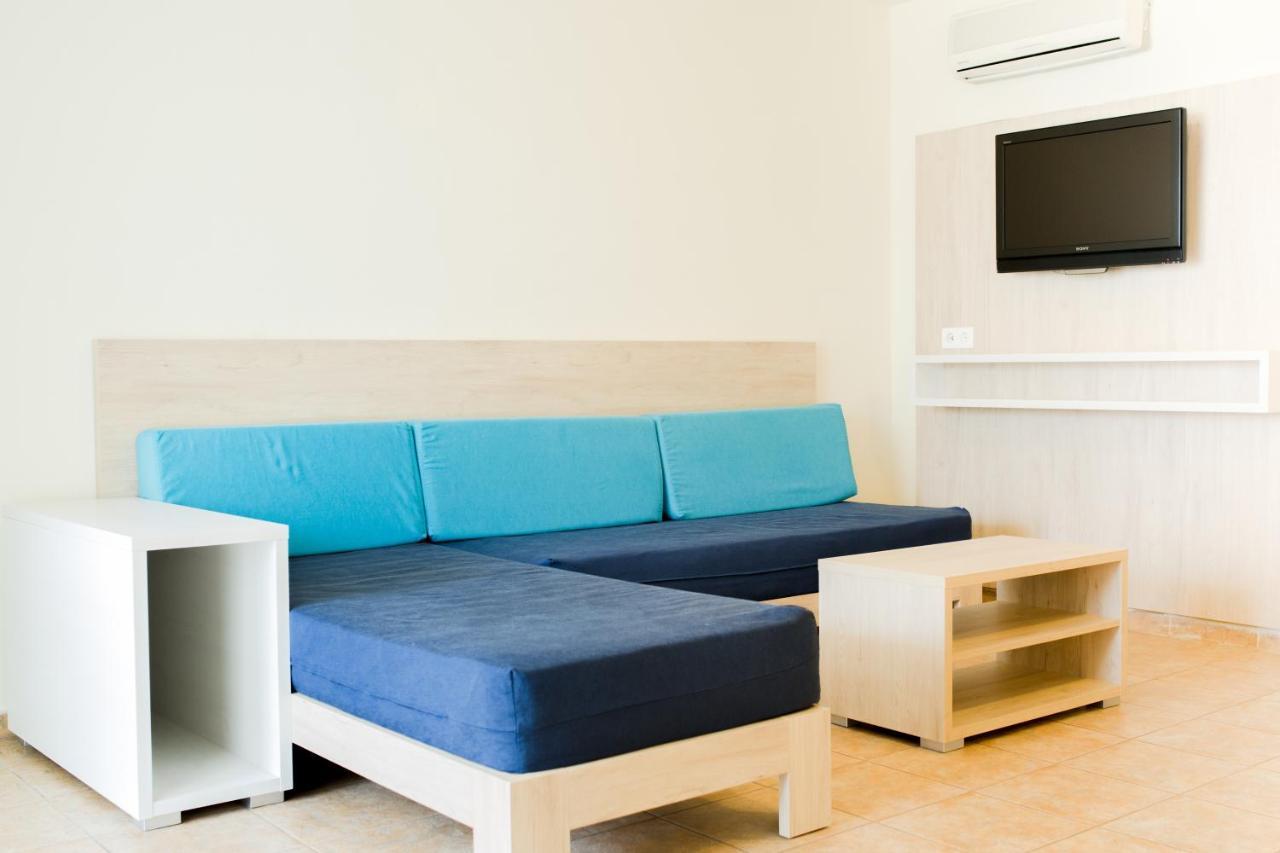 Festival Village Apartments Салоу Экстерьер фото