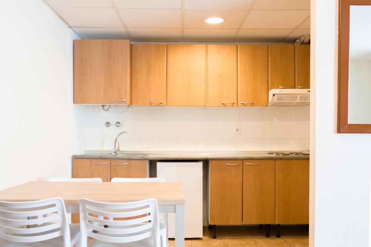 Festival Village Apartments Салоу Экстерьер фото
